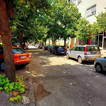 Apartman Essi شقة موستار