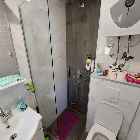 شقة Apartman Essi